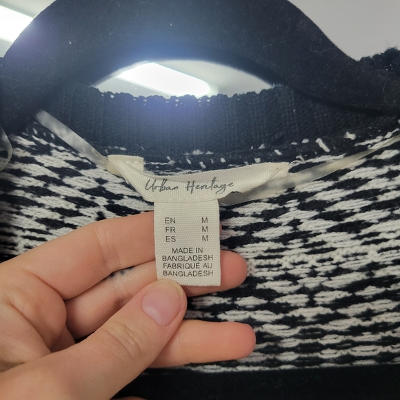 Urban Heritage Cardigan - Picture 3 of 3